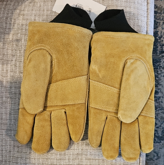 NWT'S - CLASSIC ALASKA - Tan RefrigiWear Industrial Gloves 22 - size Large - Picture 2 of 4
